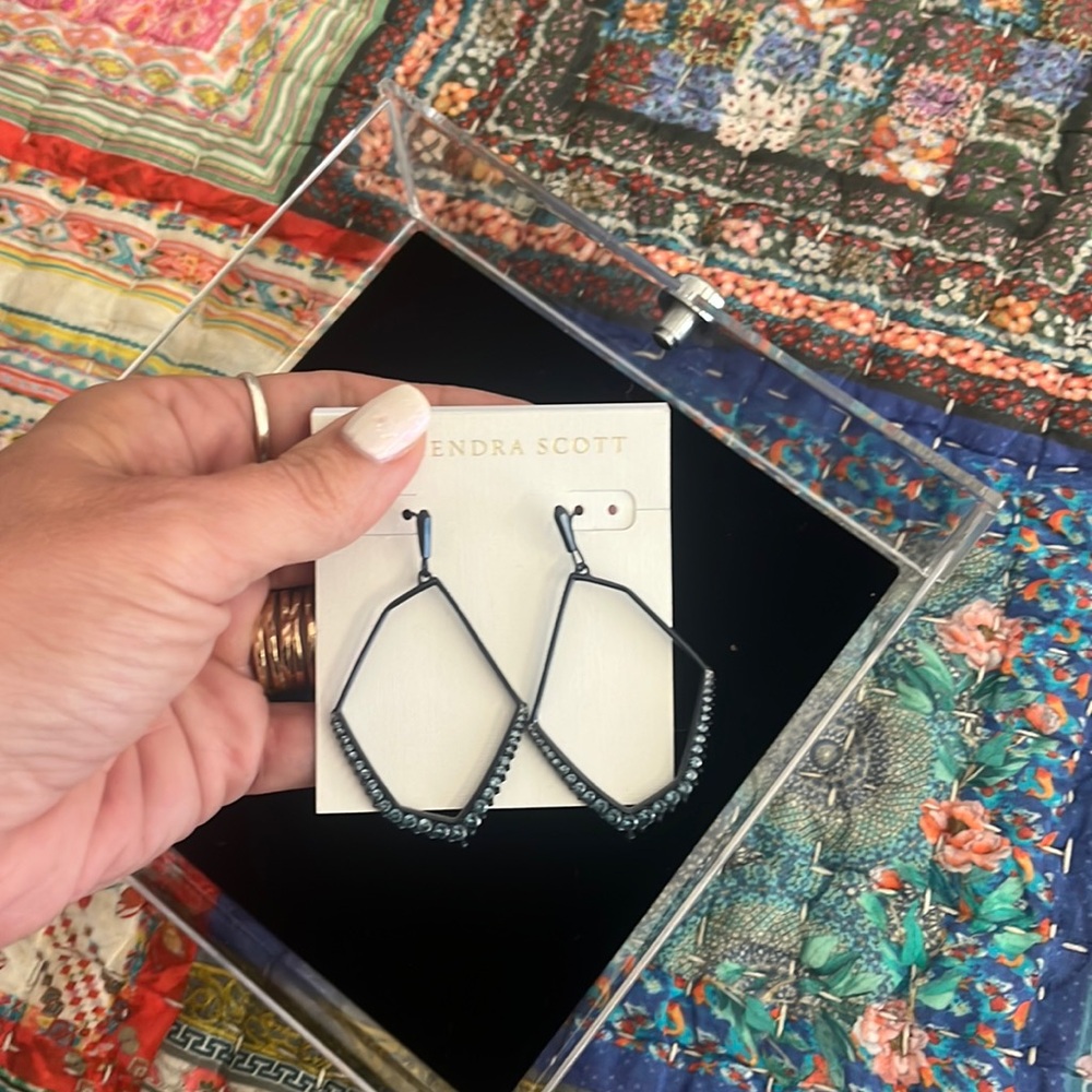 Navy gunmetal earrings; 30% off 2+ items